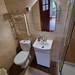 Roza Wiatrow Πανσιόν